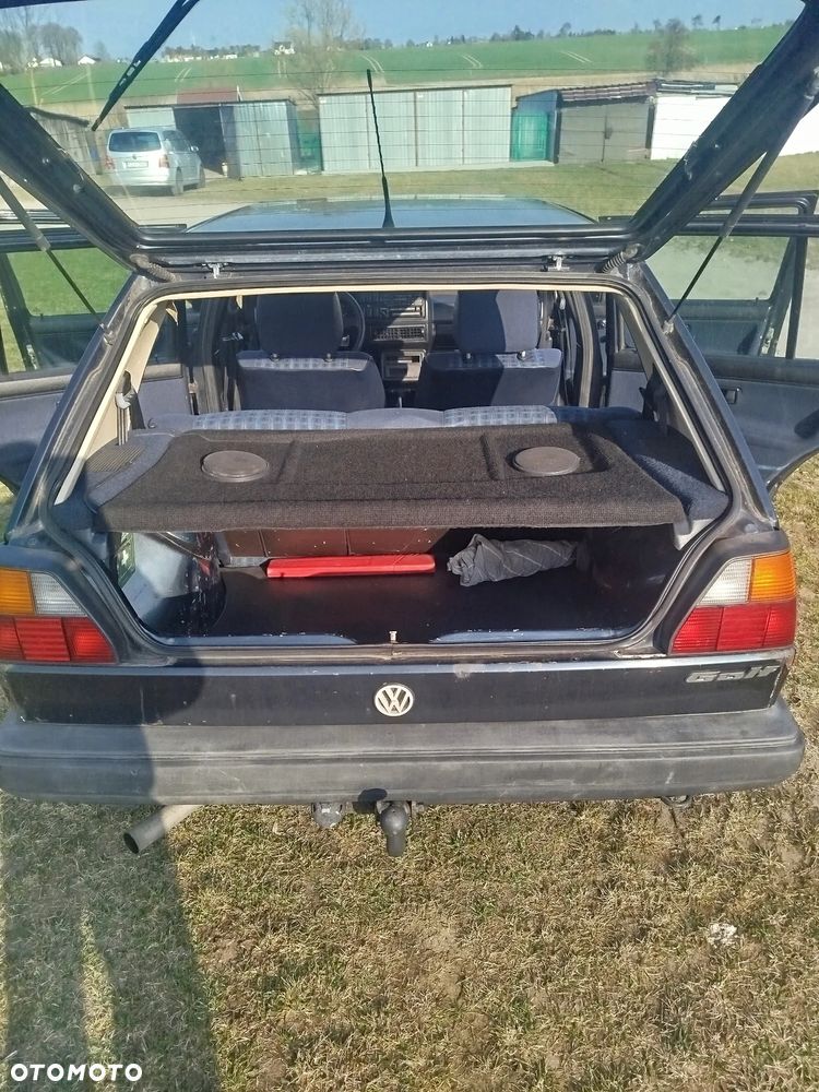 Volkswagen Golf - 24