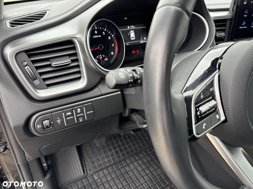 Kia Ceed 1.5 T-GDI M - 22