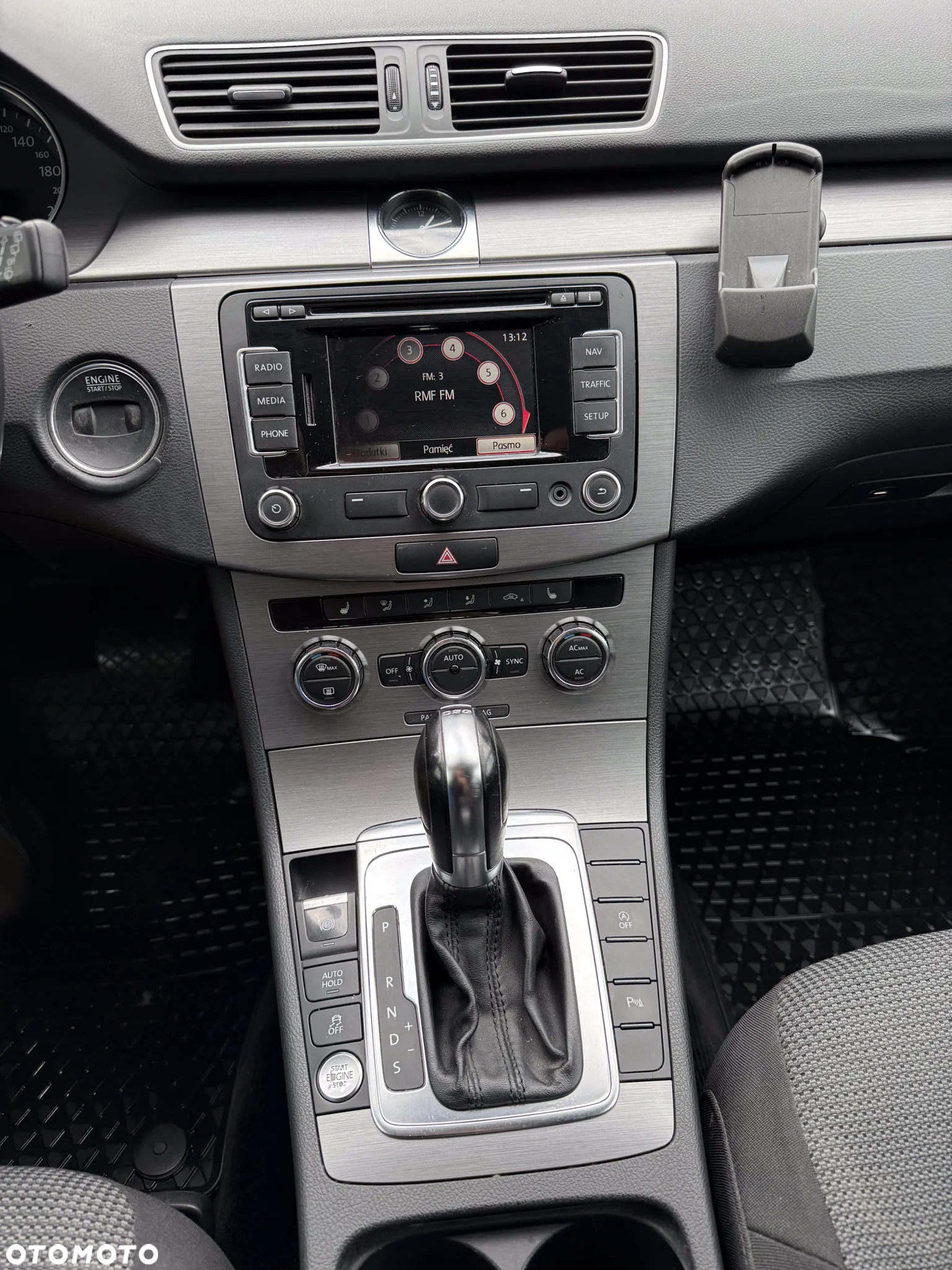 Volkswagen Passat 2.0 TDI Comfortline DSG - 2
