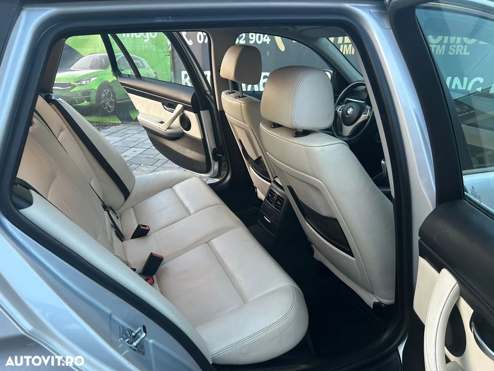 BMW Seria 3 320i - 7