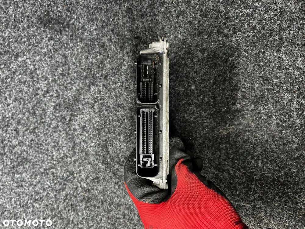 komputer sterownik silnika audi a3 8p 1.6 06A906033EH - 3