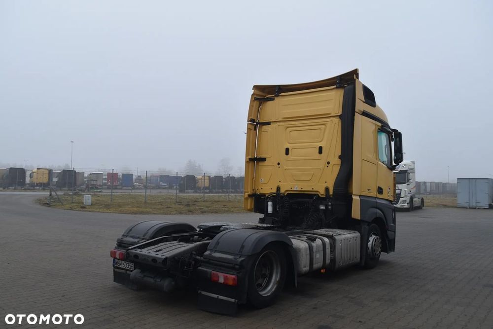 Mercedes-Benz Actros 1842 - 9