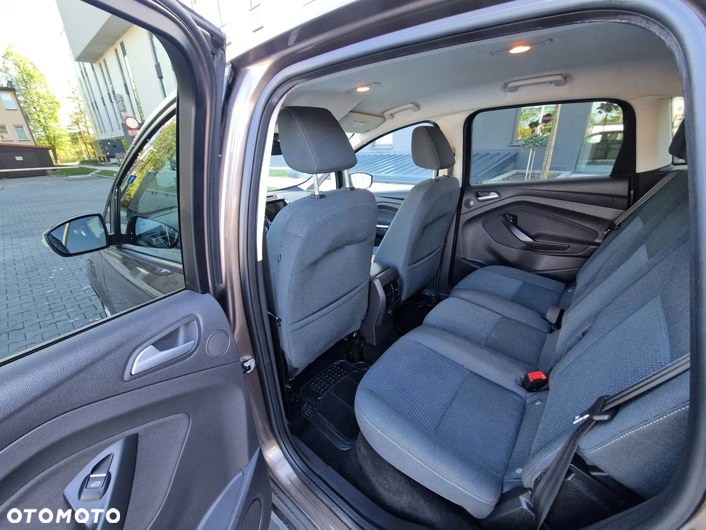 Ford C-MAX - 12