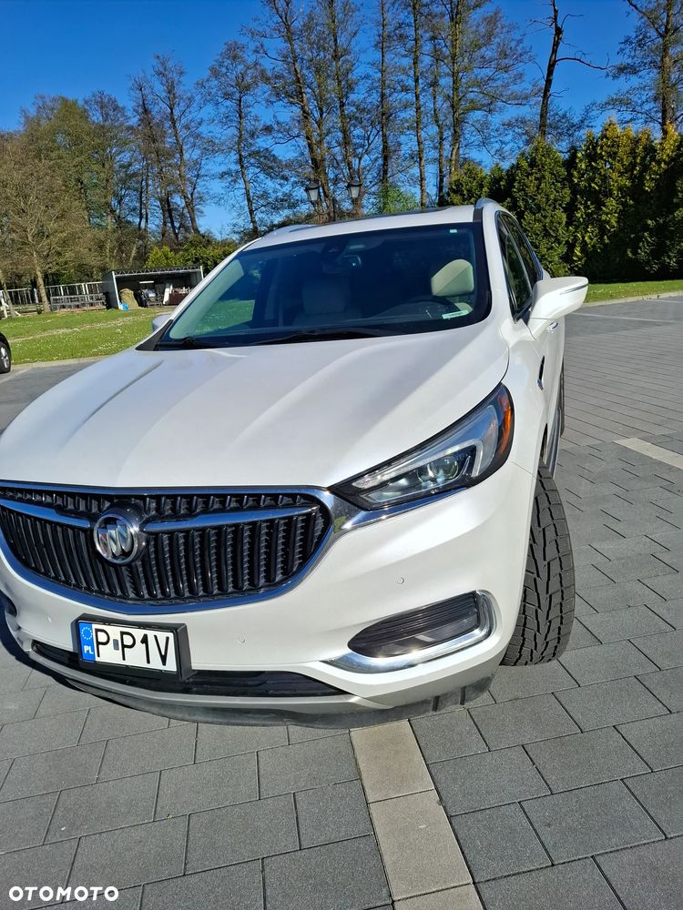 Buick Enclave - 8