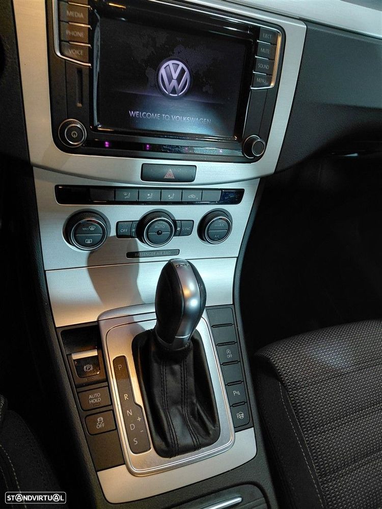 VW CC 2.0 TDI BlueMotion DSG - 23