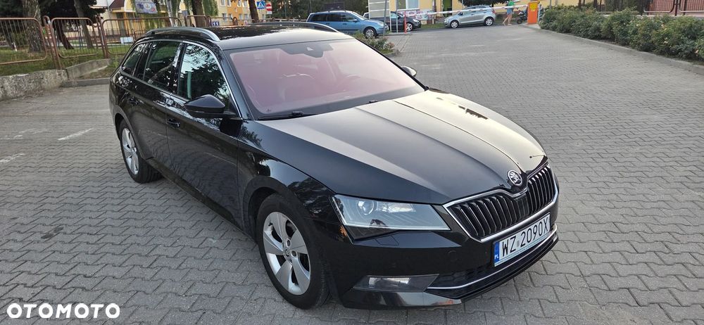 Skoda Superb 2.0 TDI Ambition DSG - 8