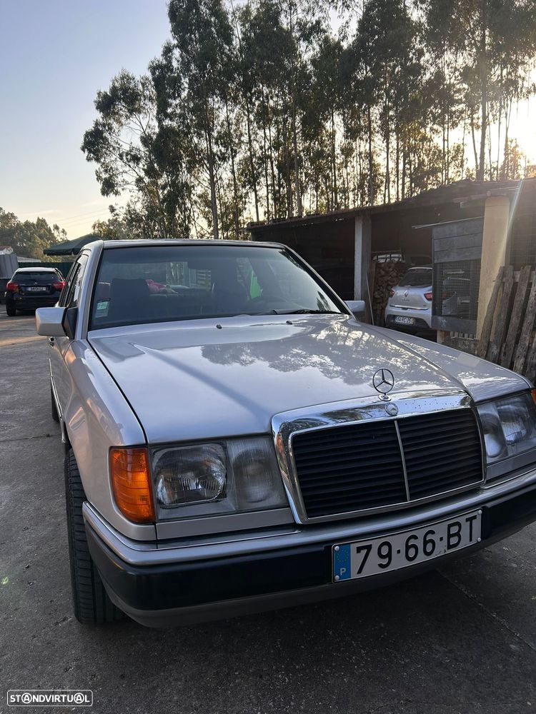 Mercedes-Benz W201 (1982-1993) 190 D 2.0 - 1