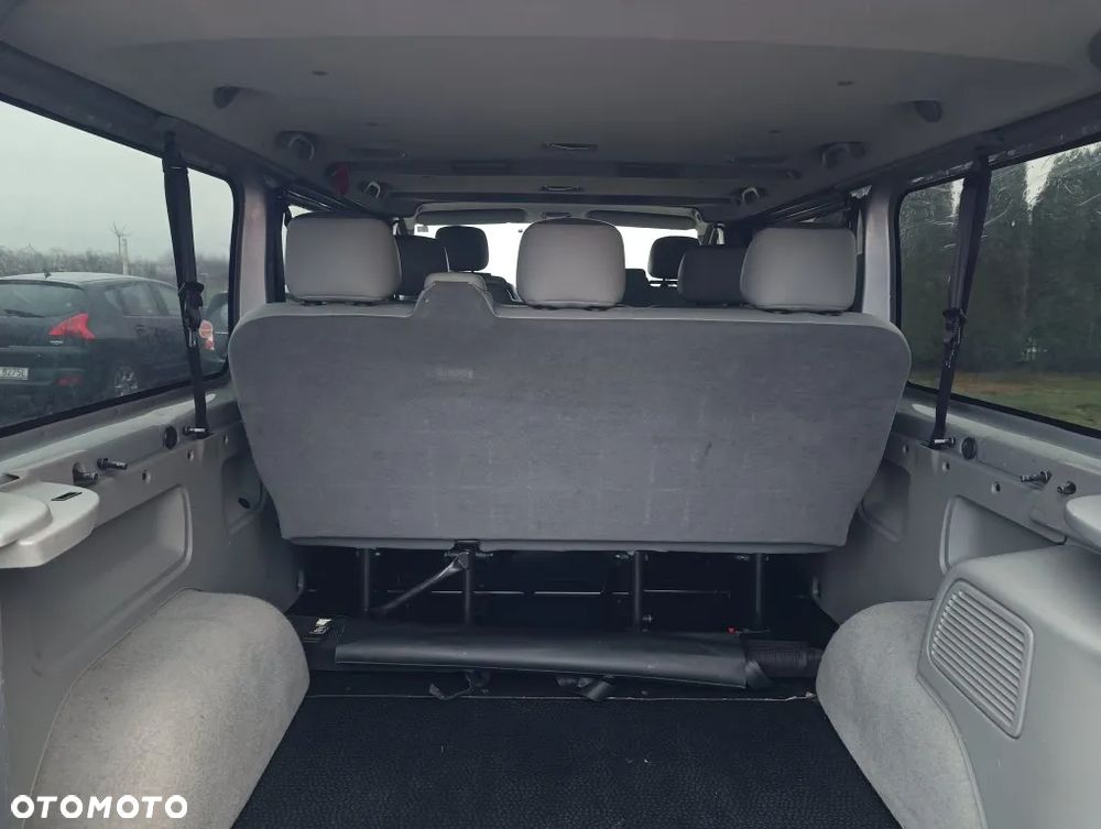 Opel Vivaro - 29