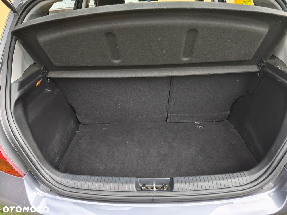 Hyundai i20 1.2 Classic EU5 - 21