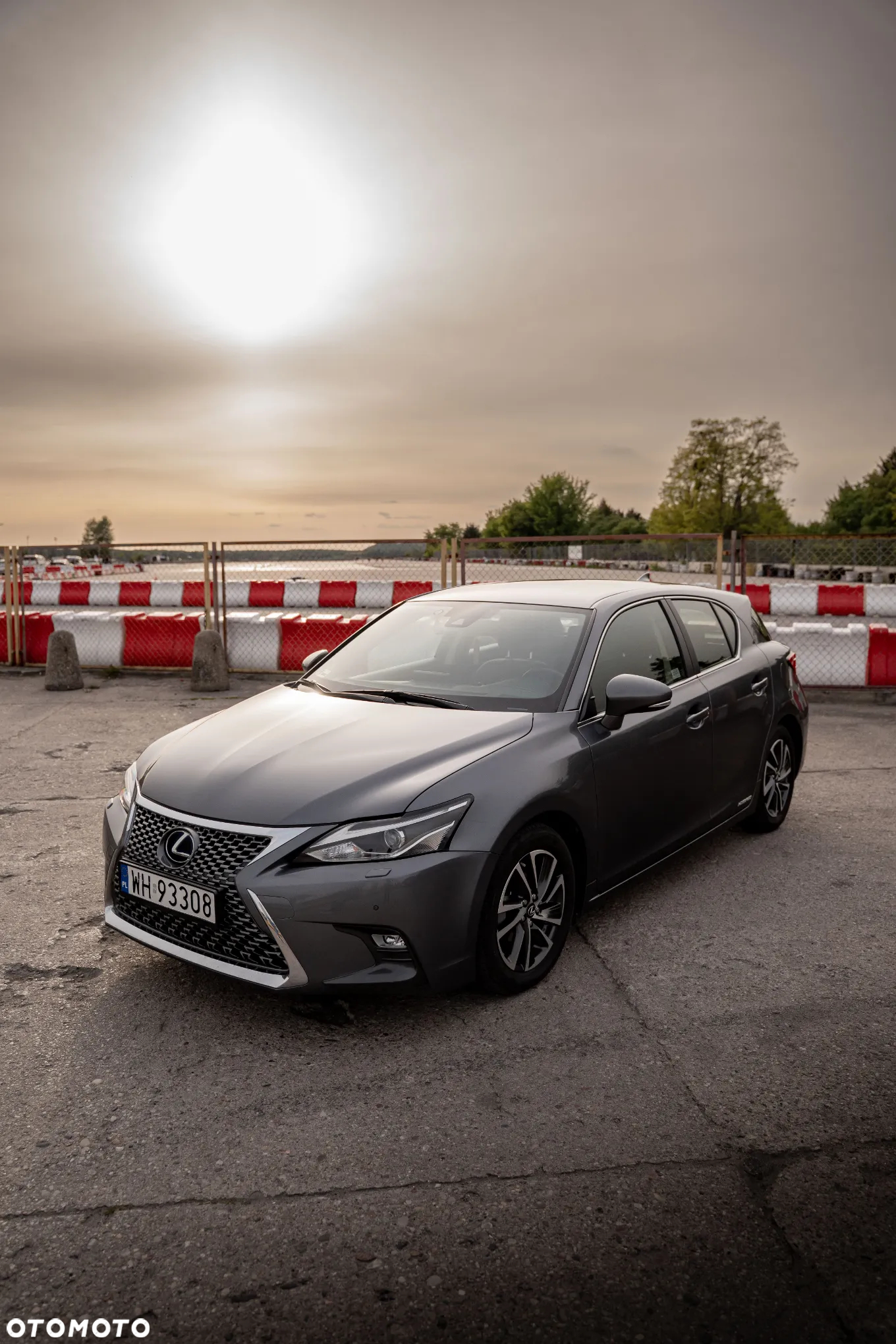 Lexus CT 200h Business Edition - 4