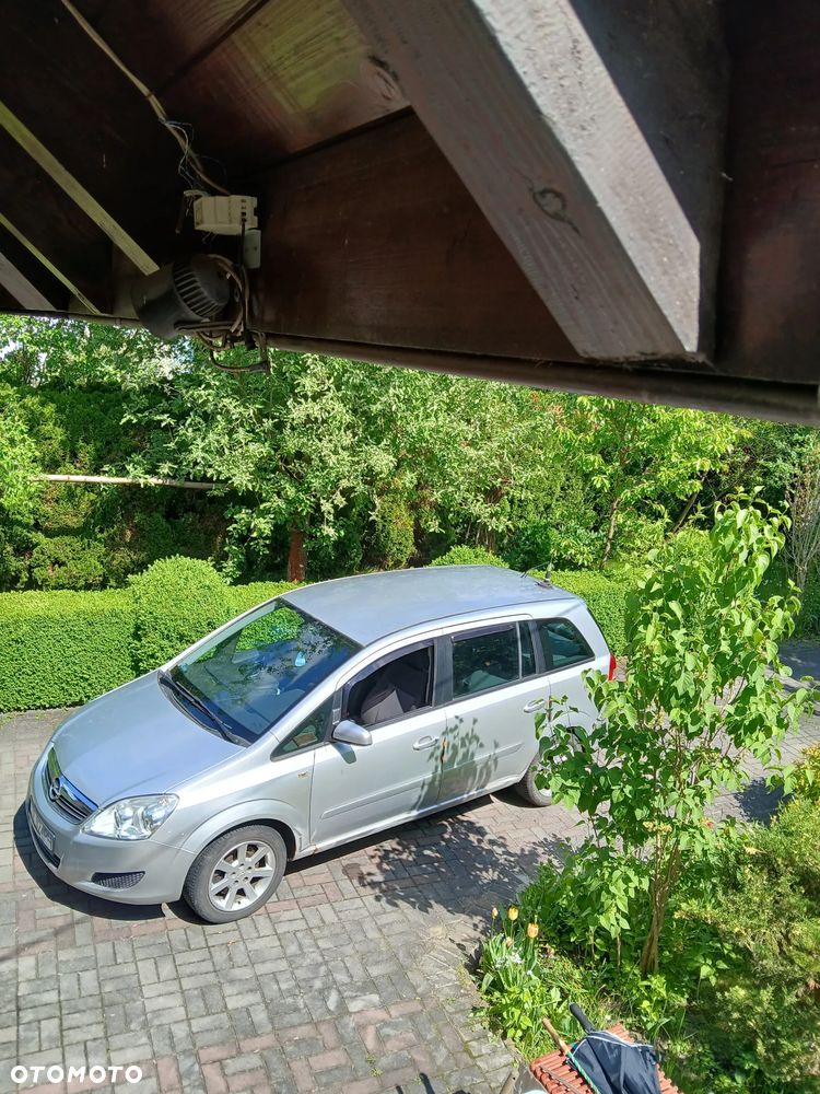 Opel Zafira 1.6 Enjoy - 11