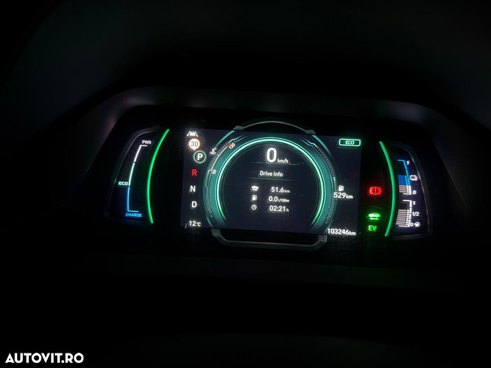 Hyundai IONIQ - 10