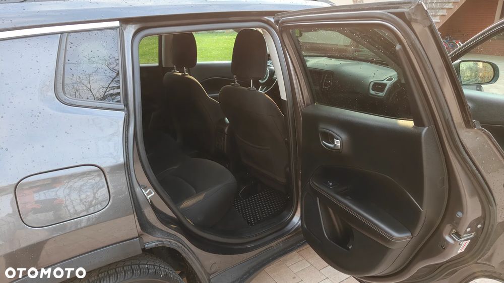 Jeep Compass - 13
