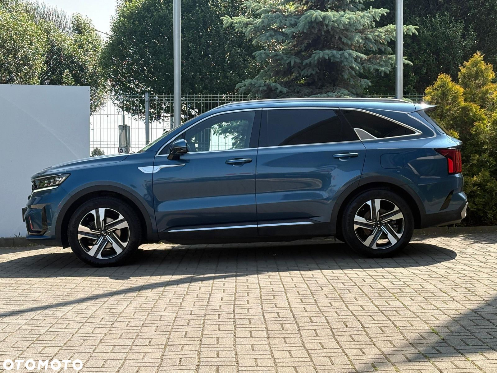 Kia Sorento - 4