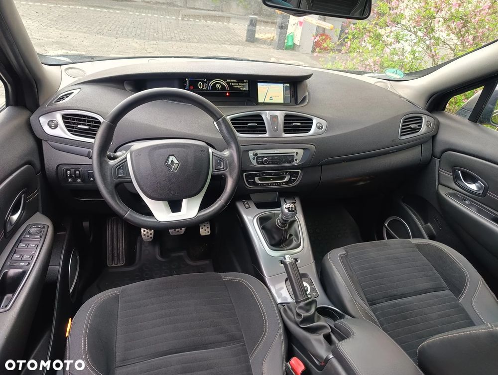 Renault Clio - 13