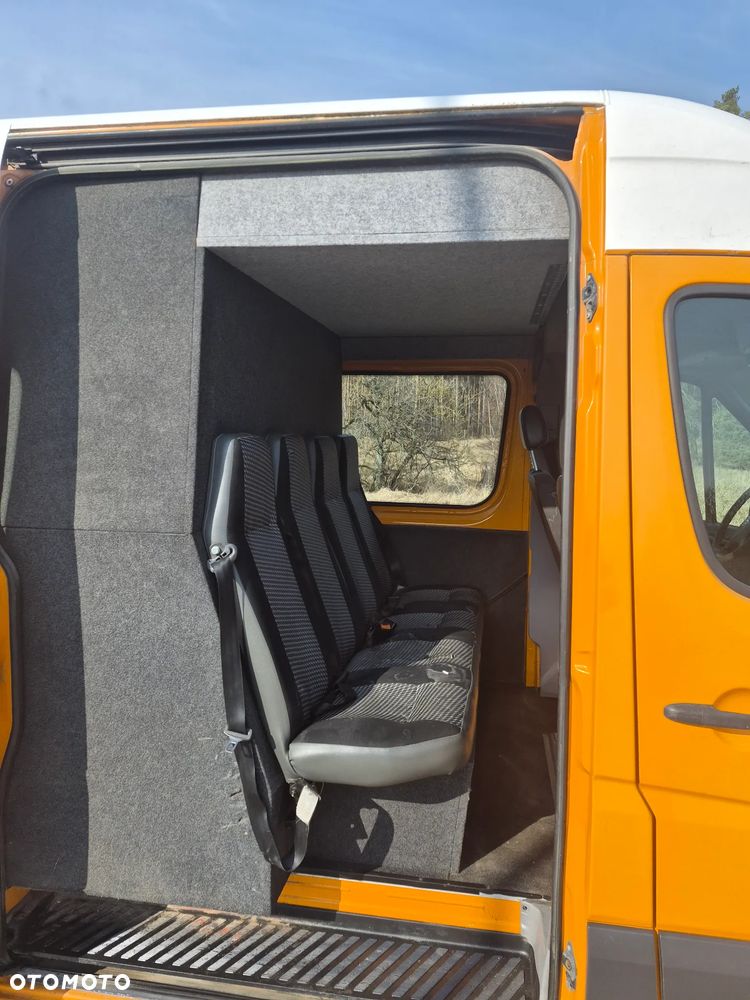 Volkswagen CRAFTER - 9