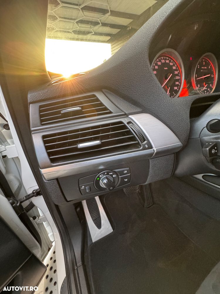 BMW X6 xDrive40d - 9