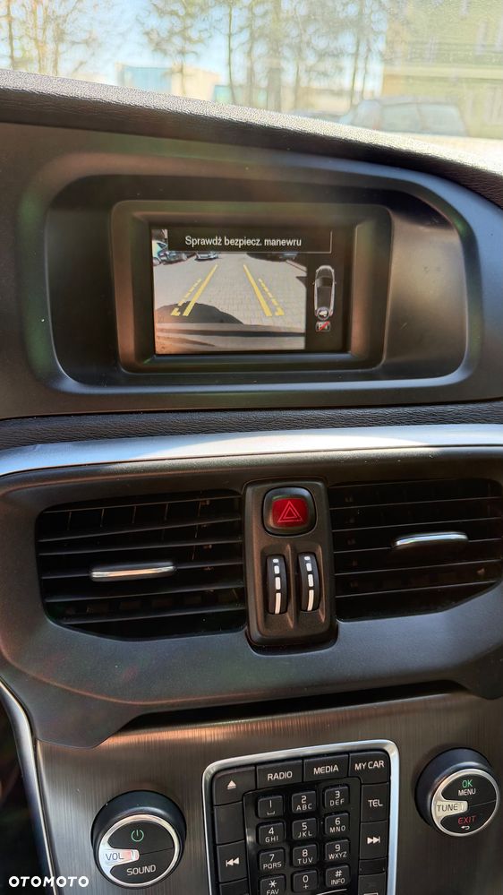 Volvo V40 D2 R-Design Kinetic - 24