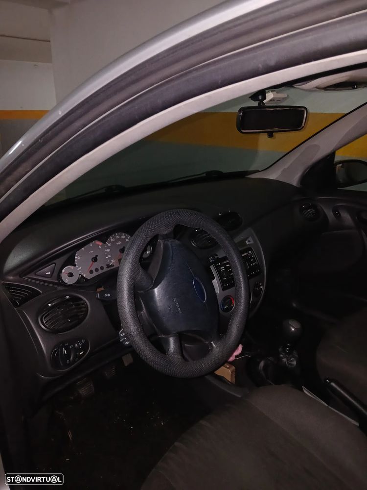Ford Focus 1.8 TDCi Trend - 4