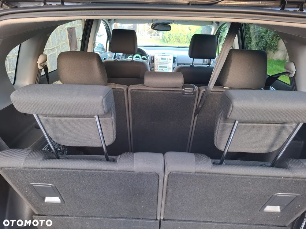 Toyota Corolla Verso - 10