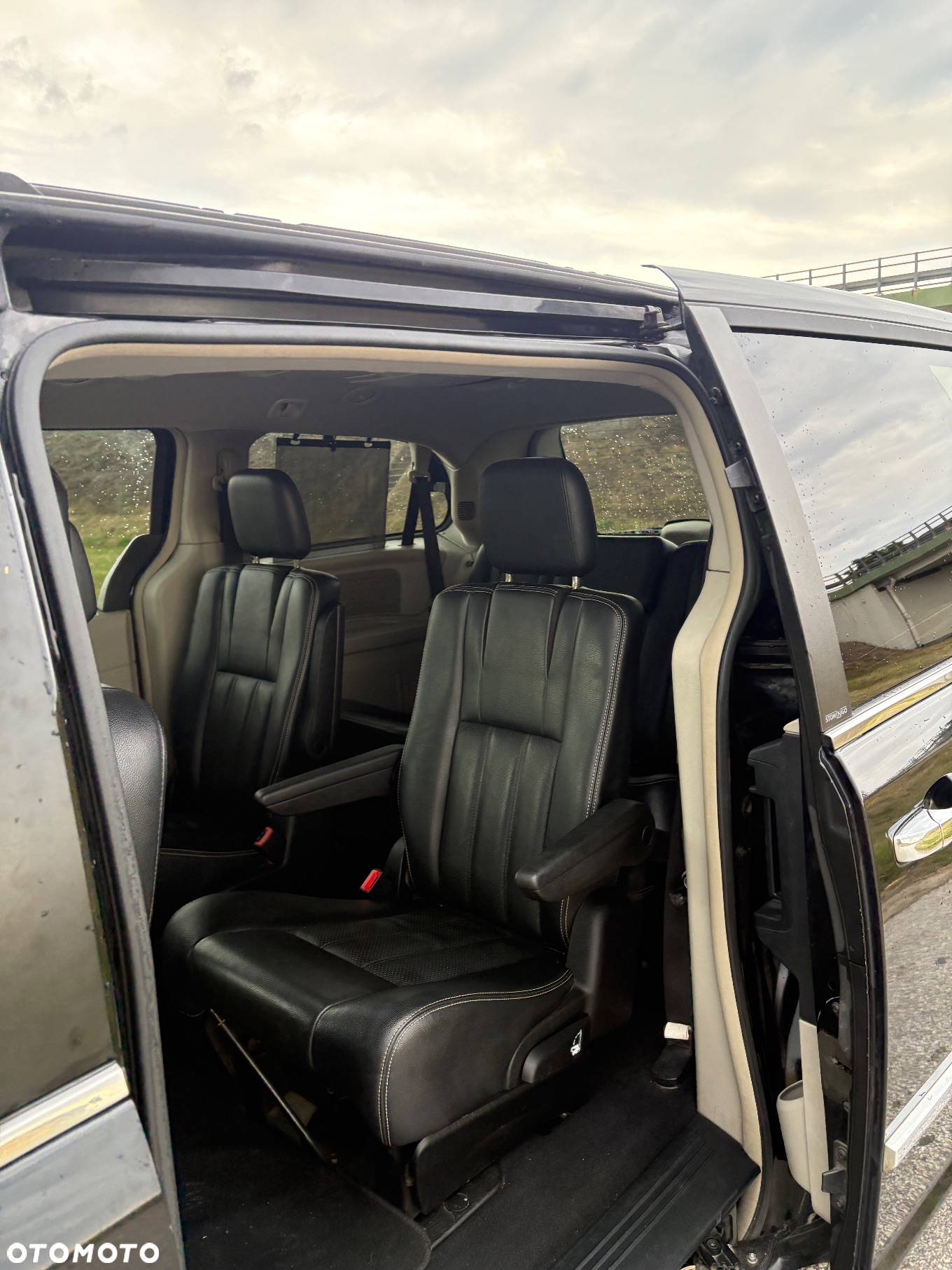 Lancia Voyager 2.8CRD Platinum - 11