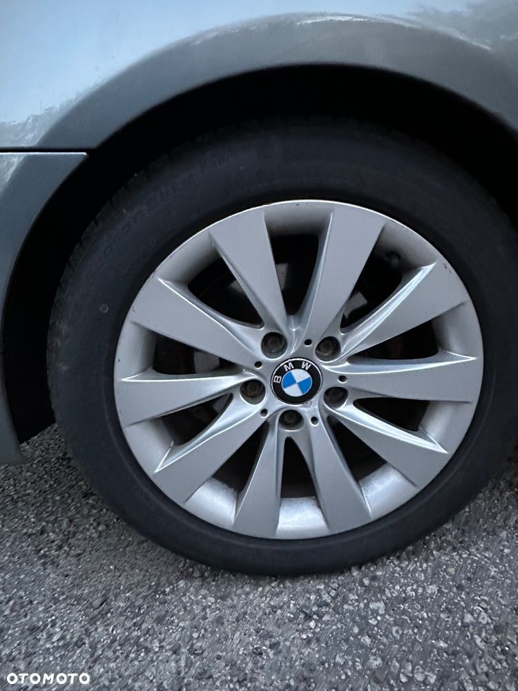 BMW Seria 3 318i - 4