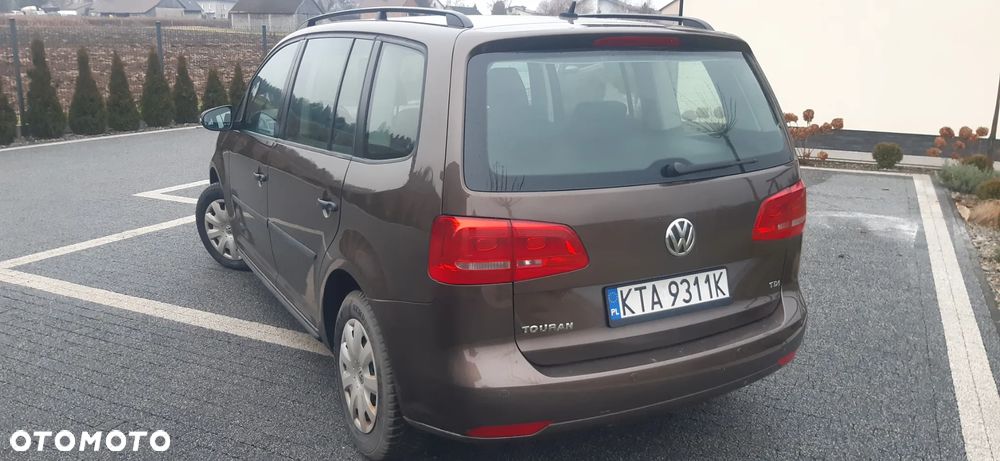 Volkswagen Touran - 13