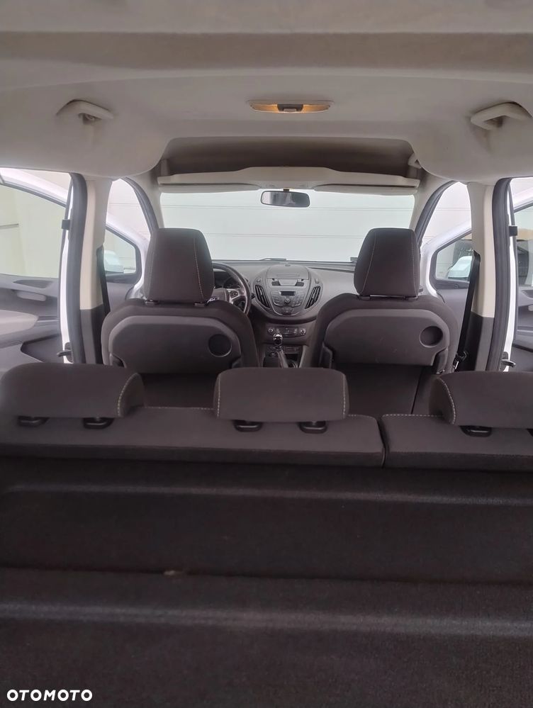 Ford Tourneo Courier 1.0 EcoBoost Trend - 12