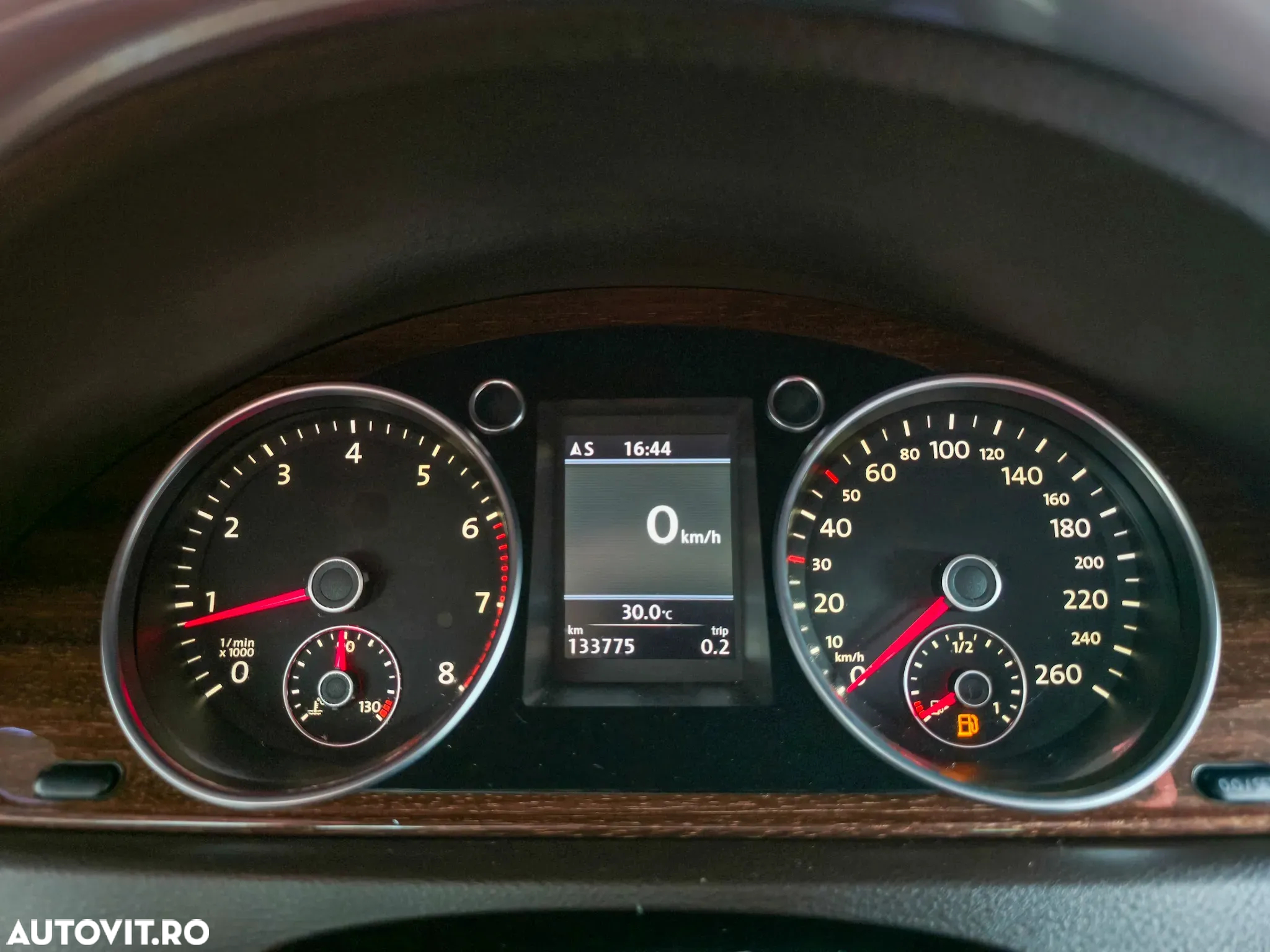 Volkswagen Passat Variant 1.8 TSI Comfortline - 8
