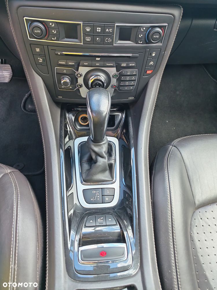 Citroën C5 3.0 HDi V6 Exclusive - 26