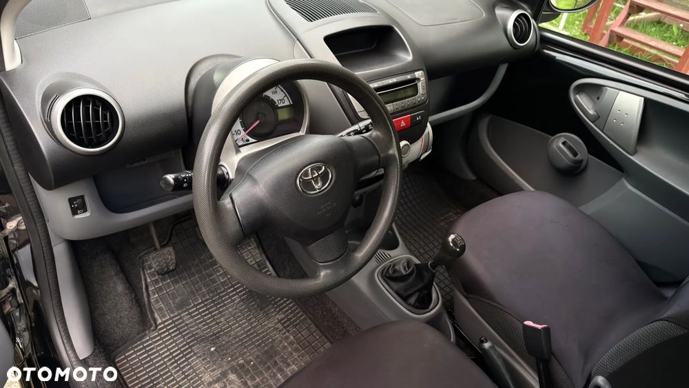 Toyota Aygo City - 8