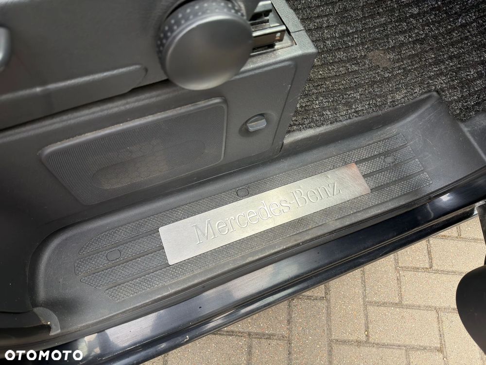 Mercedes-Benz Viano 3.0 CDI Trend (d³ugi) - 17