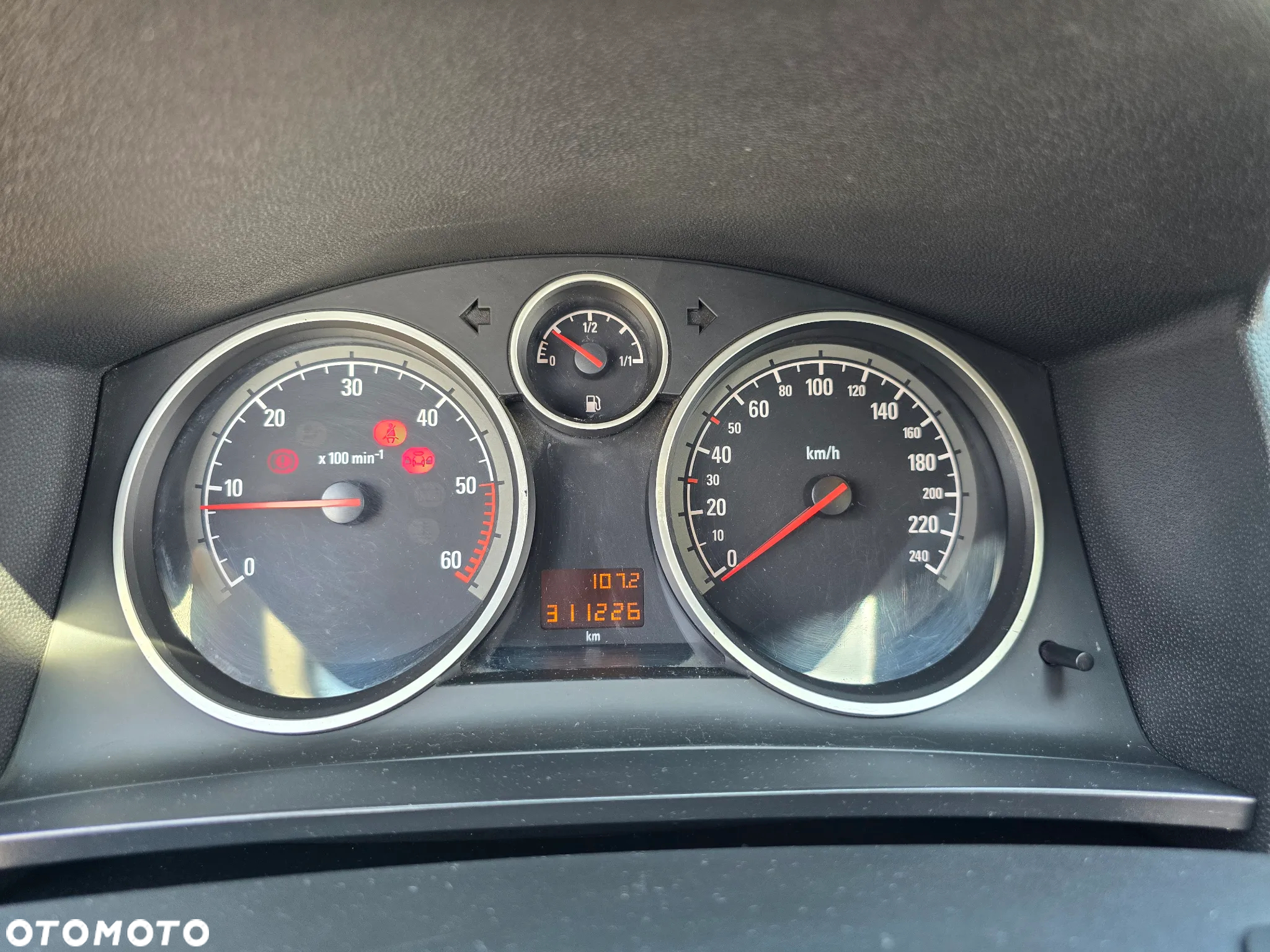 Opel Zafira - 24