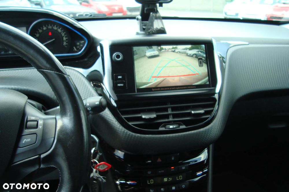 Peugeot 2008 - 10