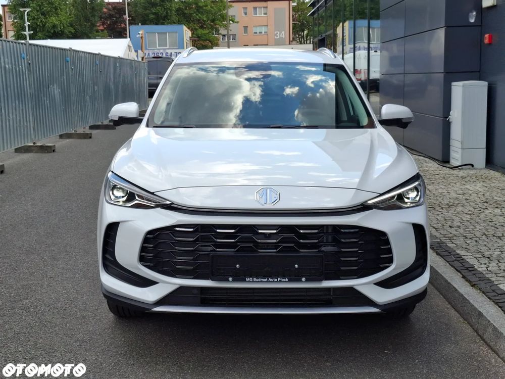 MG ZS Hybrid+ - 6