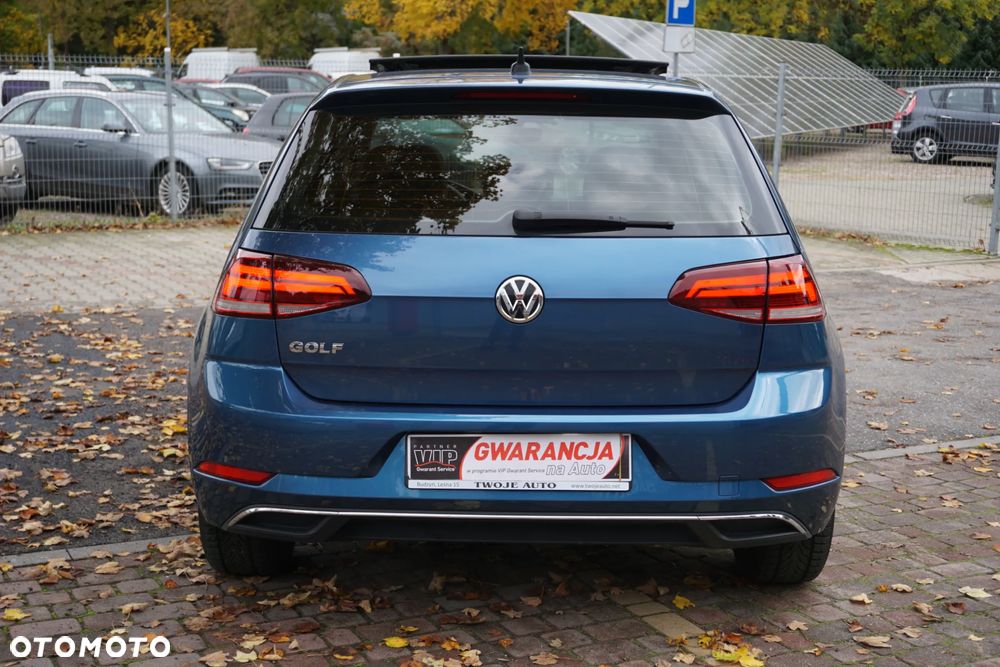 Volkswagen Golf - 4