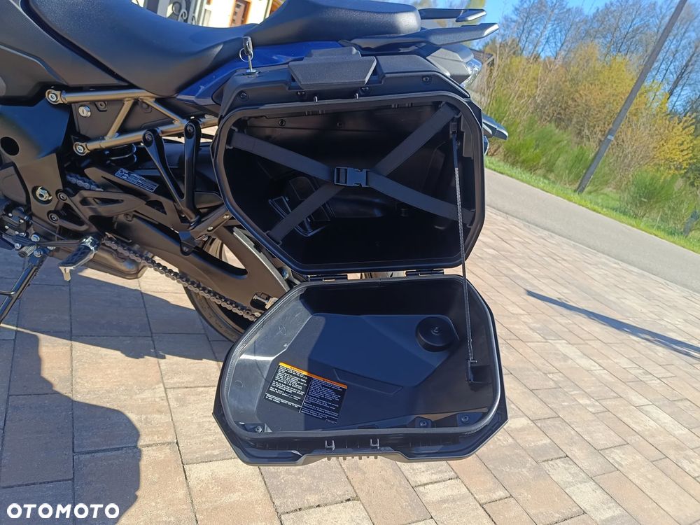 Suzuki GSX 1000 - 24