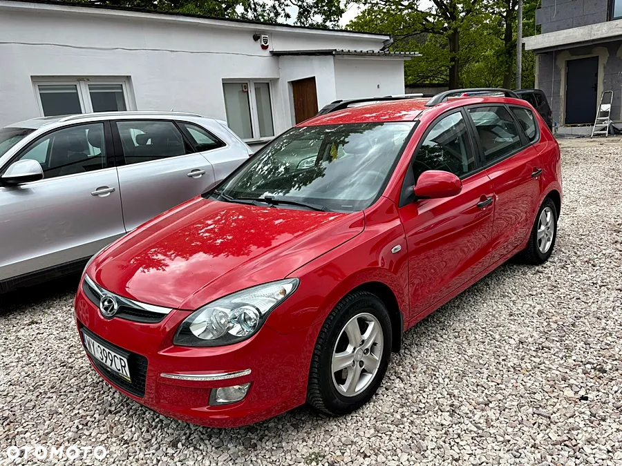 Hyundai i30 1.4 Base + - 2