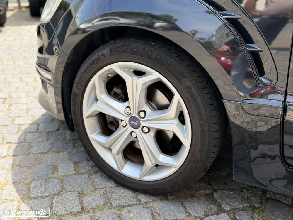 Ford S-Max 2.2 TDCi Titanium 7L - 9