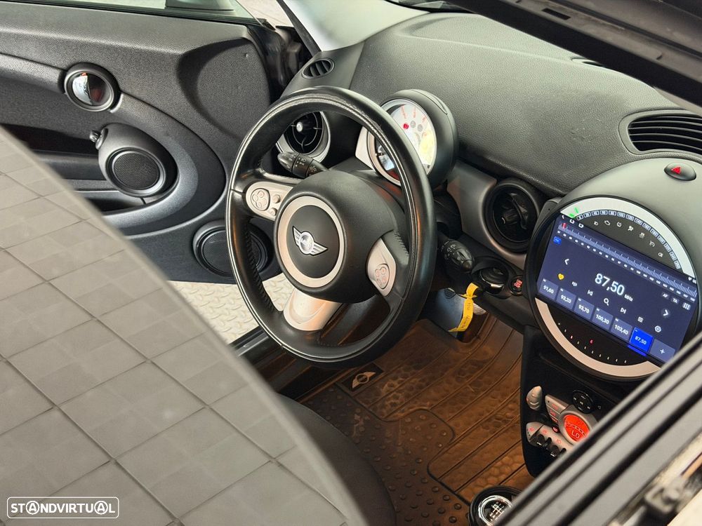 MINI 3 Portas Cooper D - 15