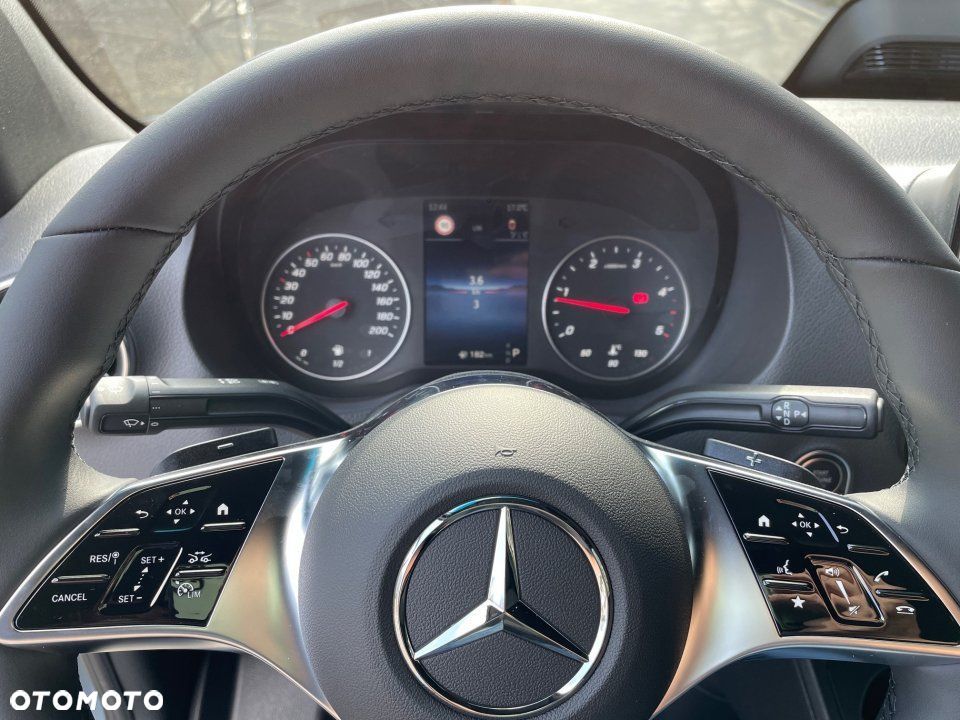 Mercedes-Benz Sprinter - 8