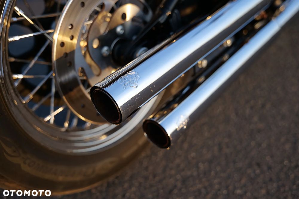 Harley-Davidson Softail Deluxe - 17