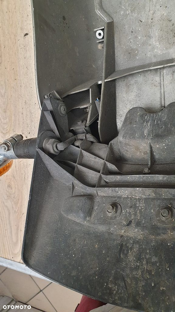 Błotnik tył lampa kierunkowskaz chlapacz Yamaha XVS1100 Drag Star Custom - 14