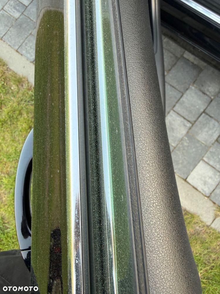 Audi A6 Avant 2.0 TDI Ultra S tronic - 32