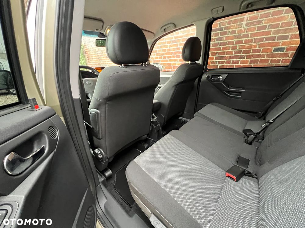 Opel Meriva - 10