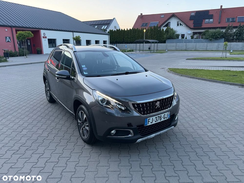Peugeot 2008 1.2 PureTech Allure S&S EAT8 - 24