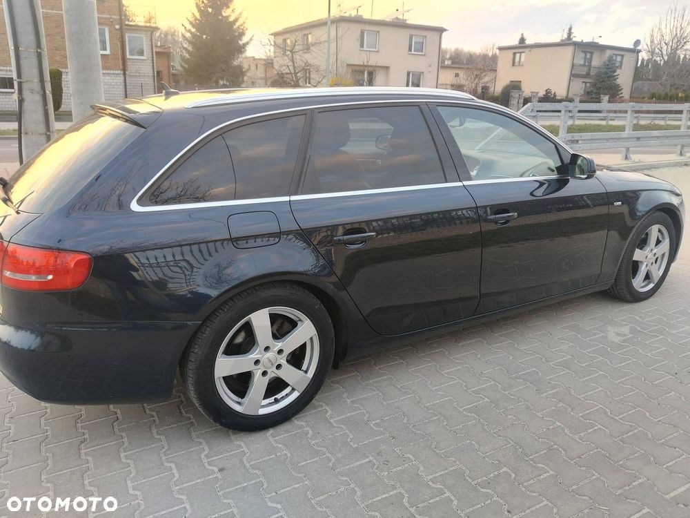 Audi A4 Avant 2.0 TDI DPF multitronic S line Sportpaket (plus) - 4