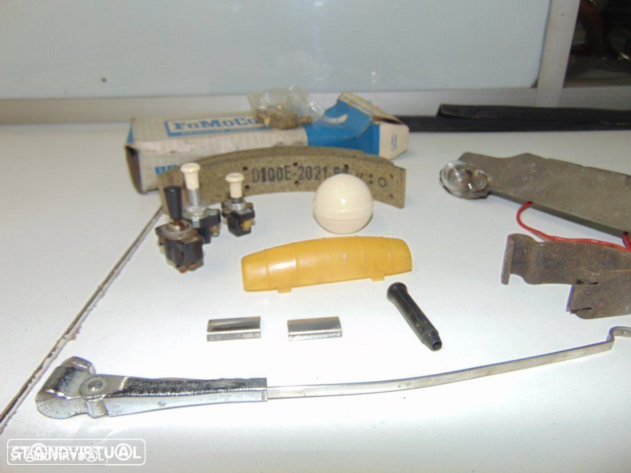 Ford Anglia várias peças pequenas - 2