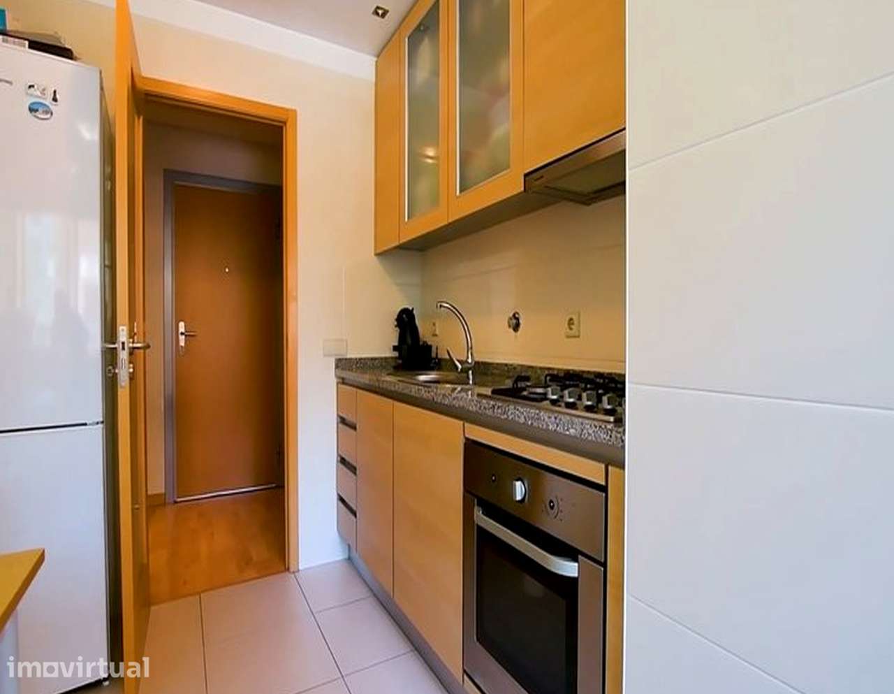 T1 com varanda, garagem e elevador em Gaia