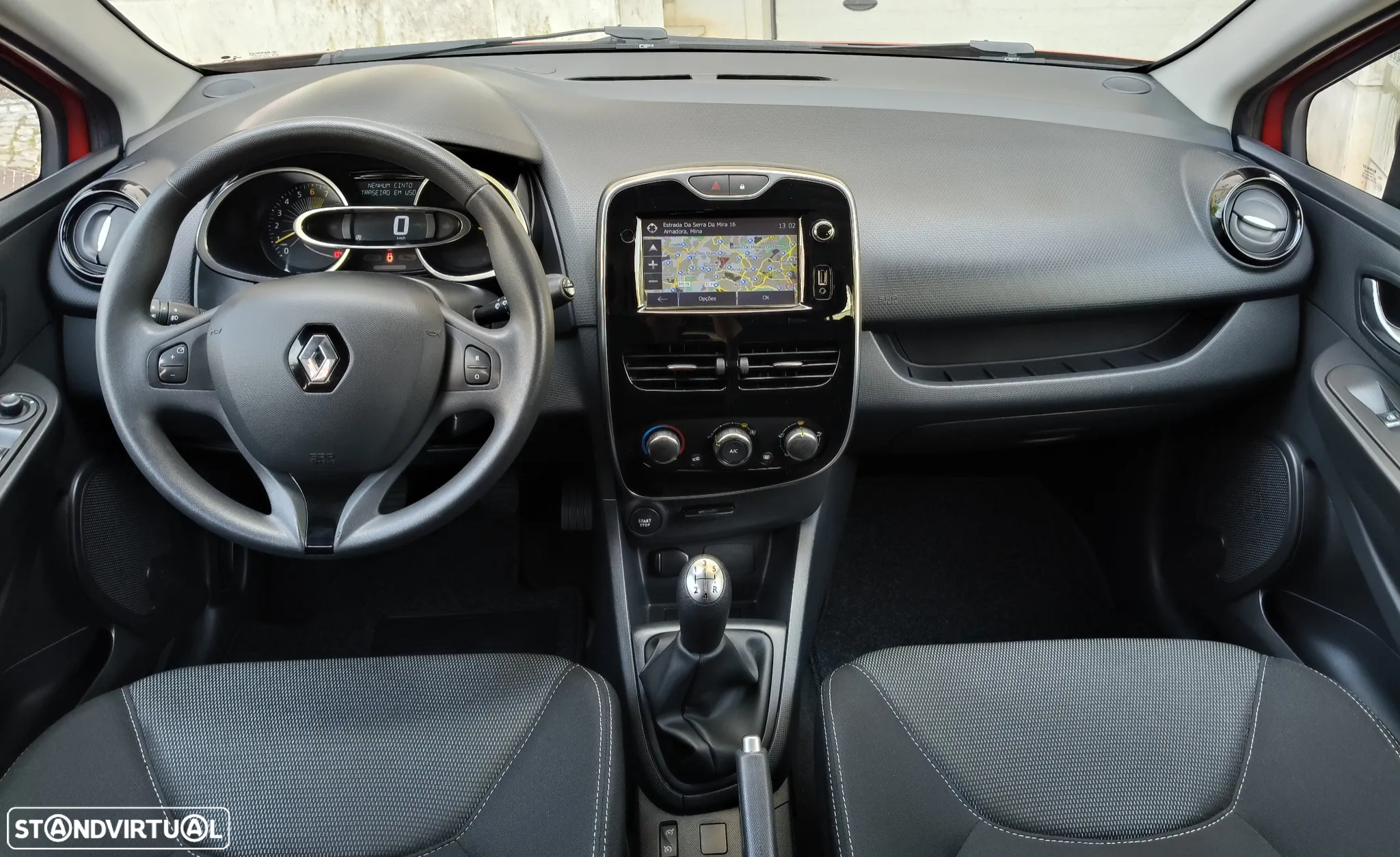 Renault Clio Sport Tourer 0.9 TCE Dynamique S - 23